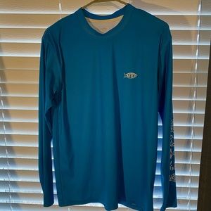 Aftco small long sleeve shirt